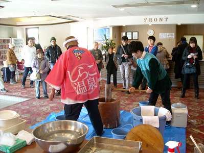 毎年恒例新春餅つきのご案内